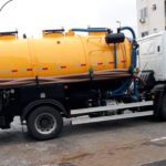 hidrojateamento de alta pressao em itajai como extrair e descartar residuos corretamente 150x150 - Conhe&ccedil;a os principais cuidados para um desentupimento caseiro em Itaja&iacute;