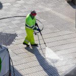voce sabe qual e o momento ideal de utilizar hidrojateamento em itajai 150x150 - Voc&ecirc; est&aacute; precisando do servi&ccedil;o de limpeza de fossa? Chame a JE Limpeza de Fossa