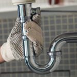 descubra as principais causas do entupimento de pias 150x150 - Como utilizar o hidrojateamento a seu favor em Itaja&iacute;?